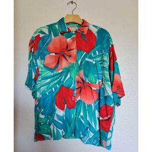 VNT women's Hawaiian flowy blouse